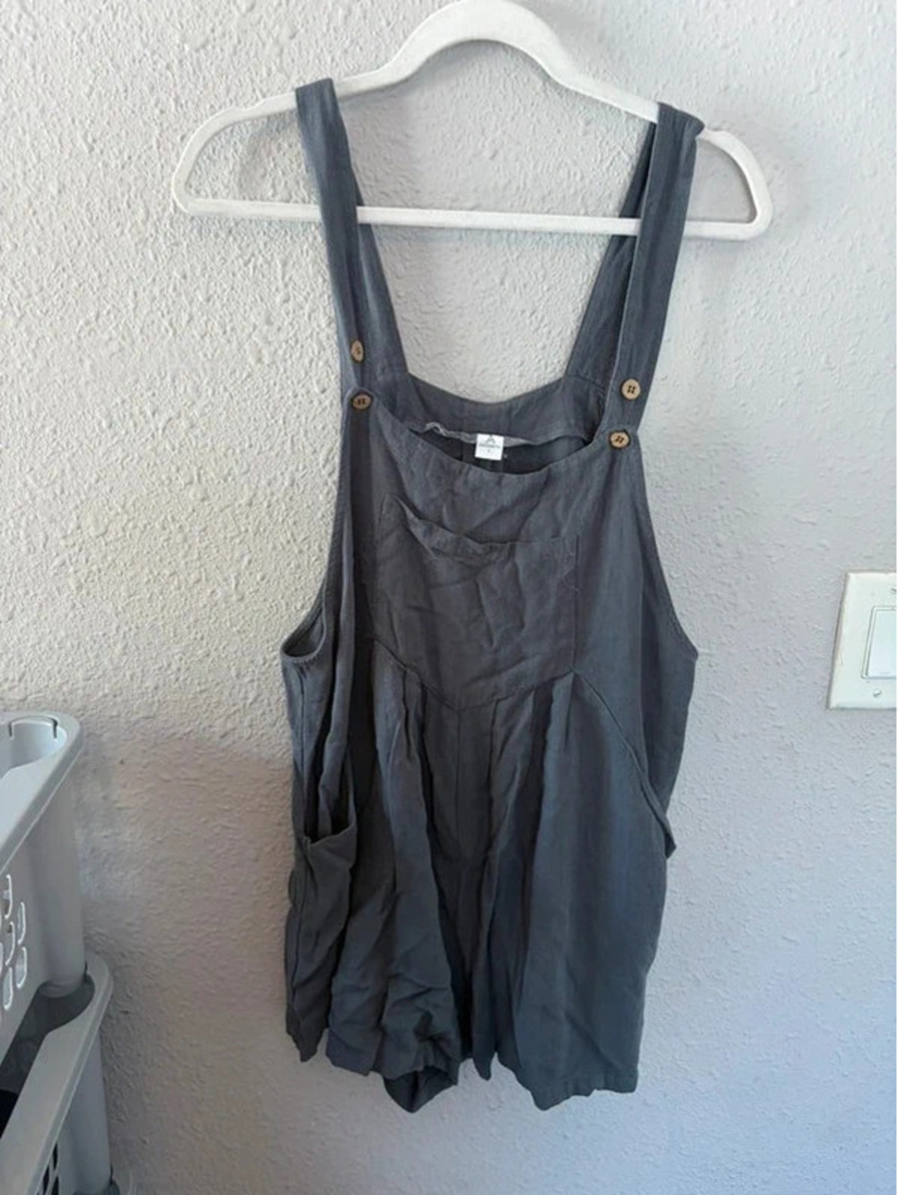 Anrabess grey linen/rayon overall romper L